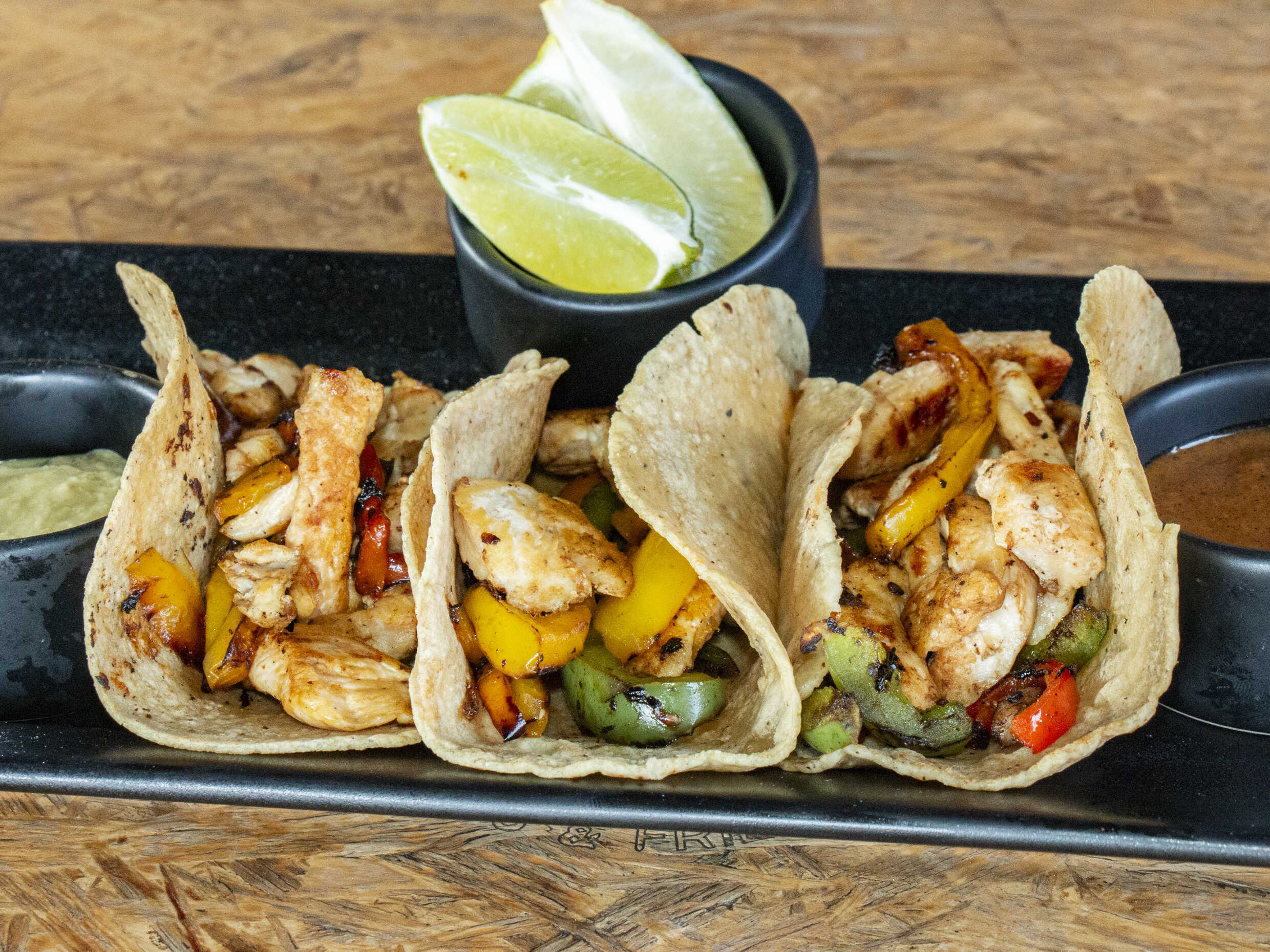 Orden de Tacos de Pollo con Pimientos
