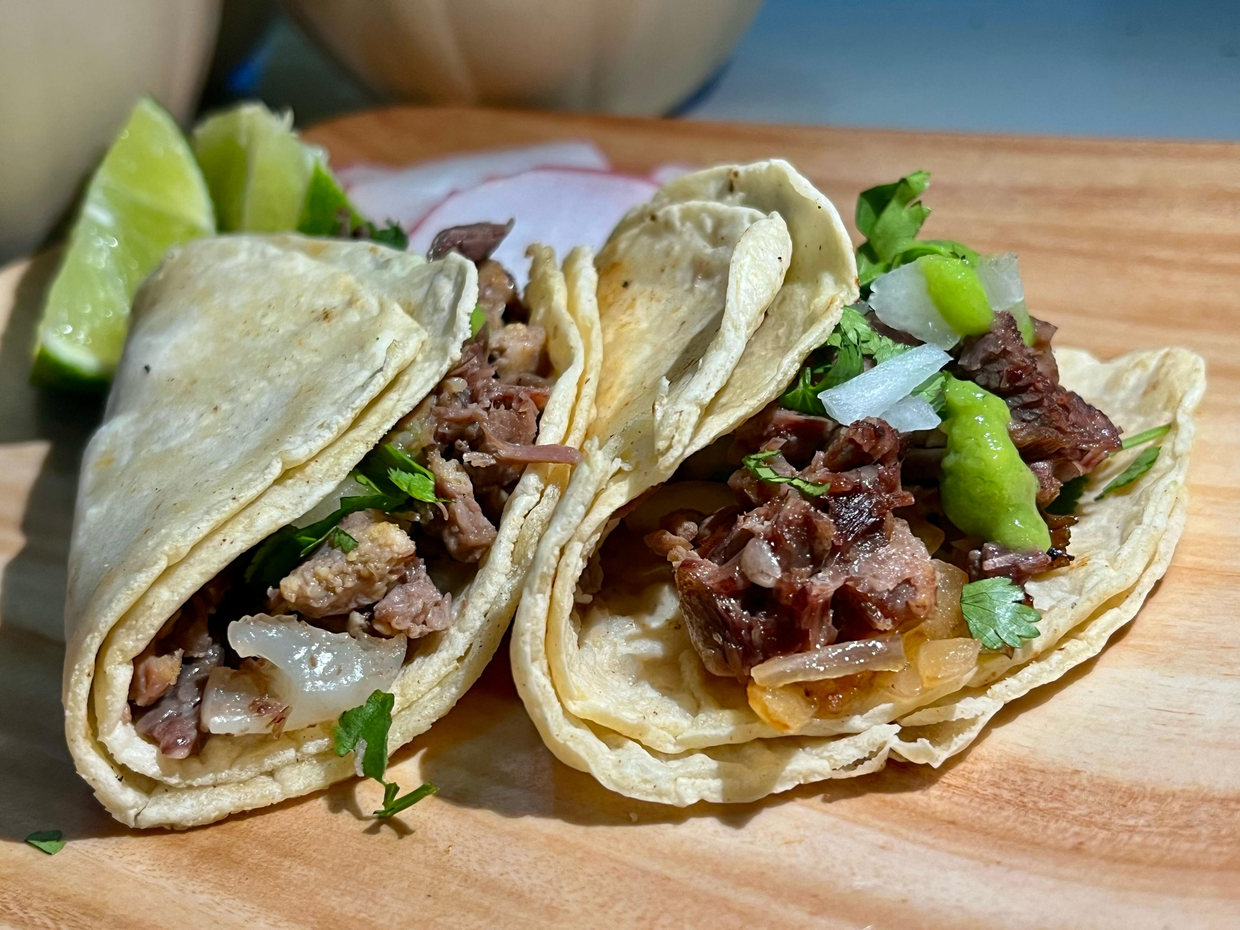 Taco de Cabeza de Res