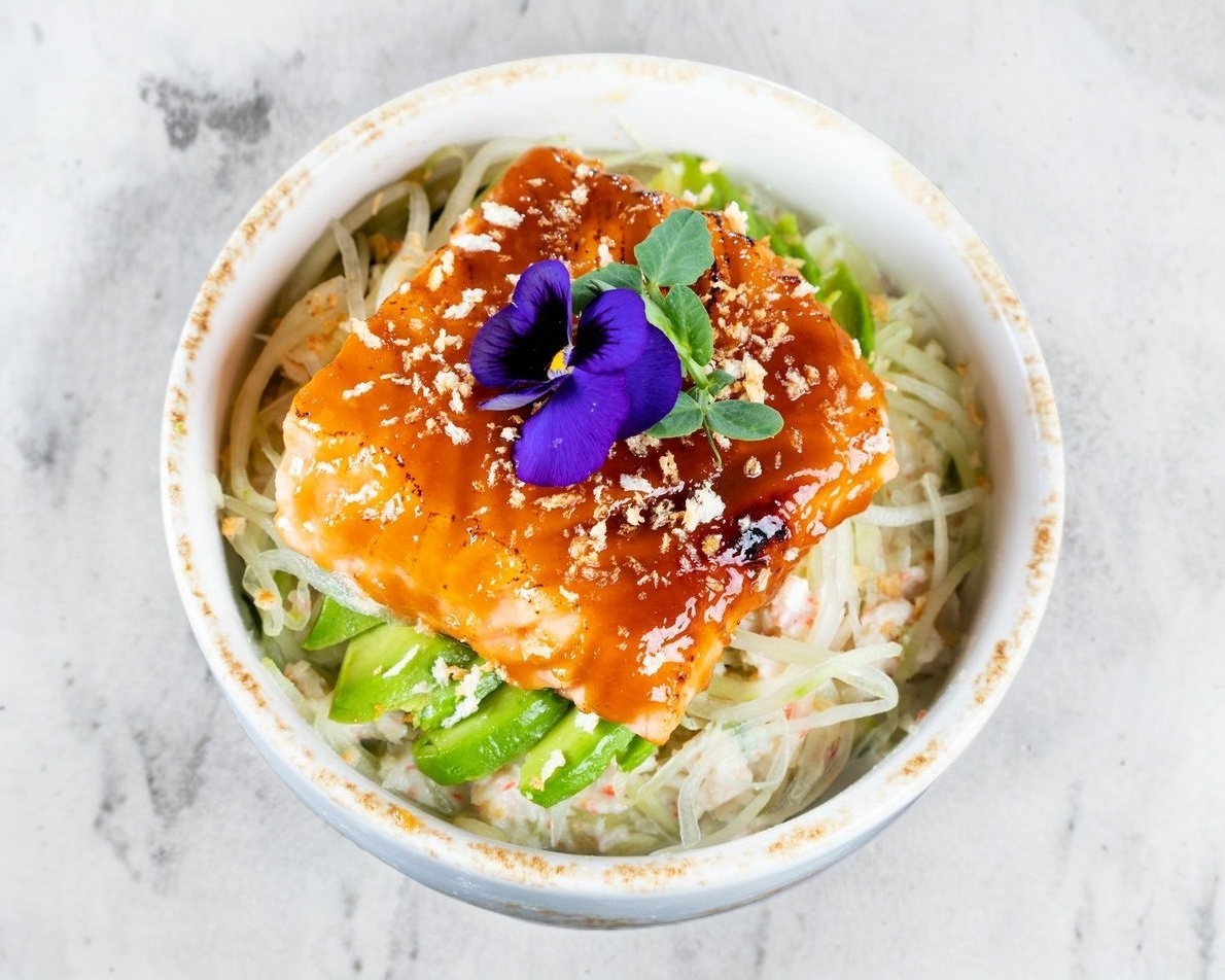 ENSALADA SALMÓN & PEPINO