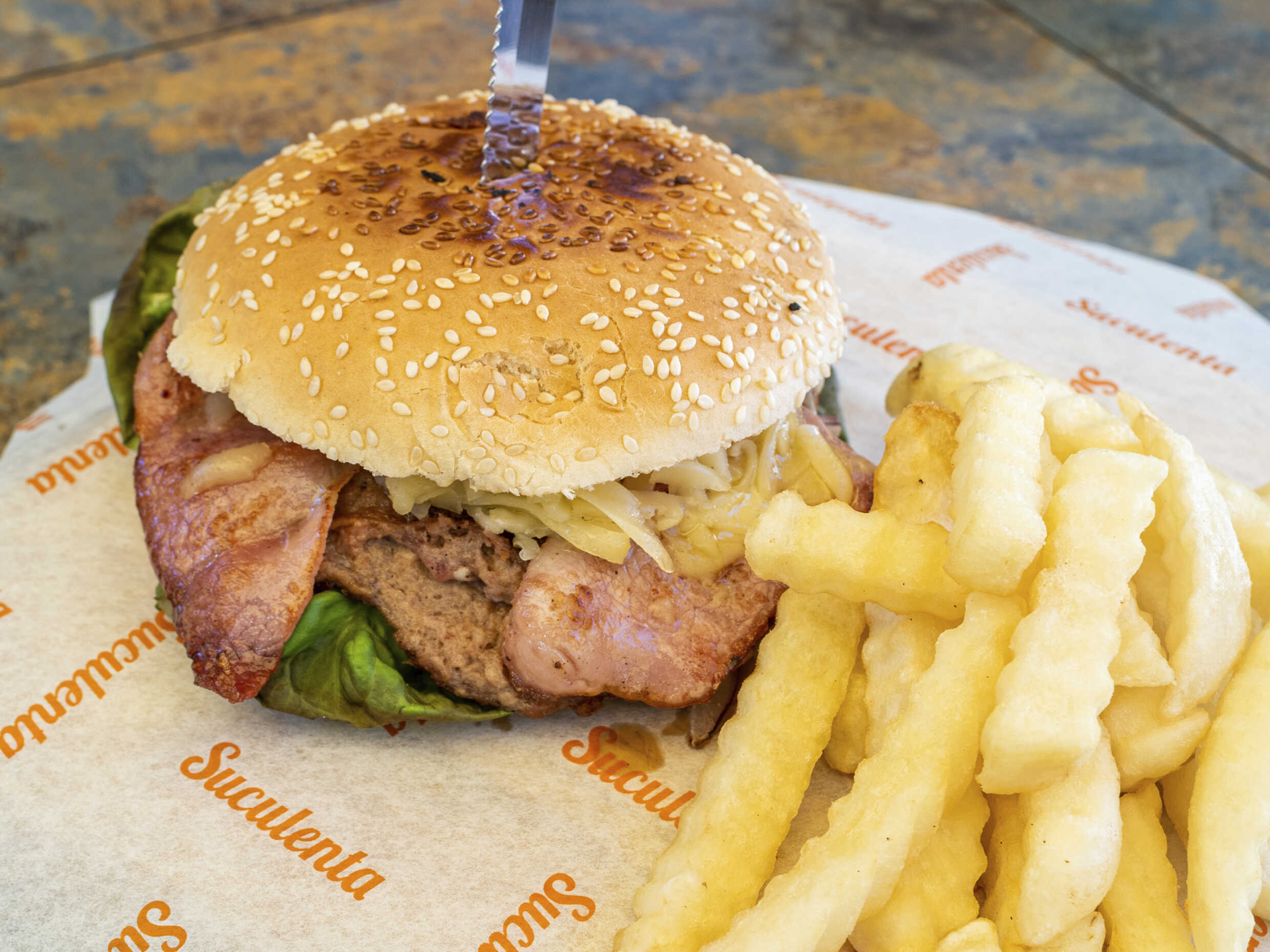 Hamburguesa Clásica