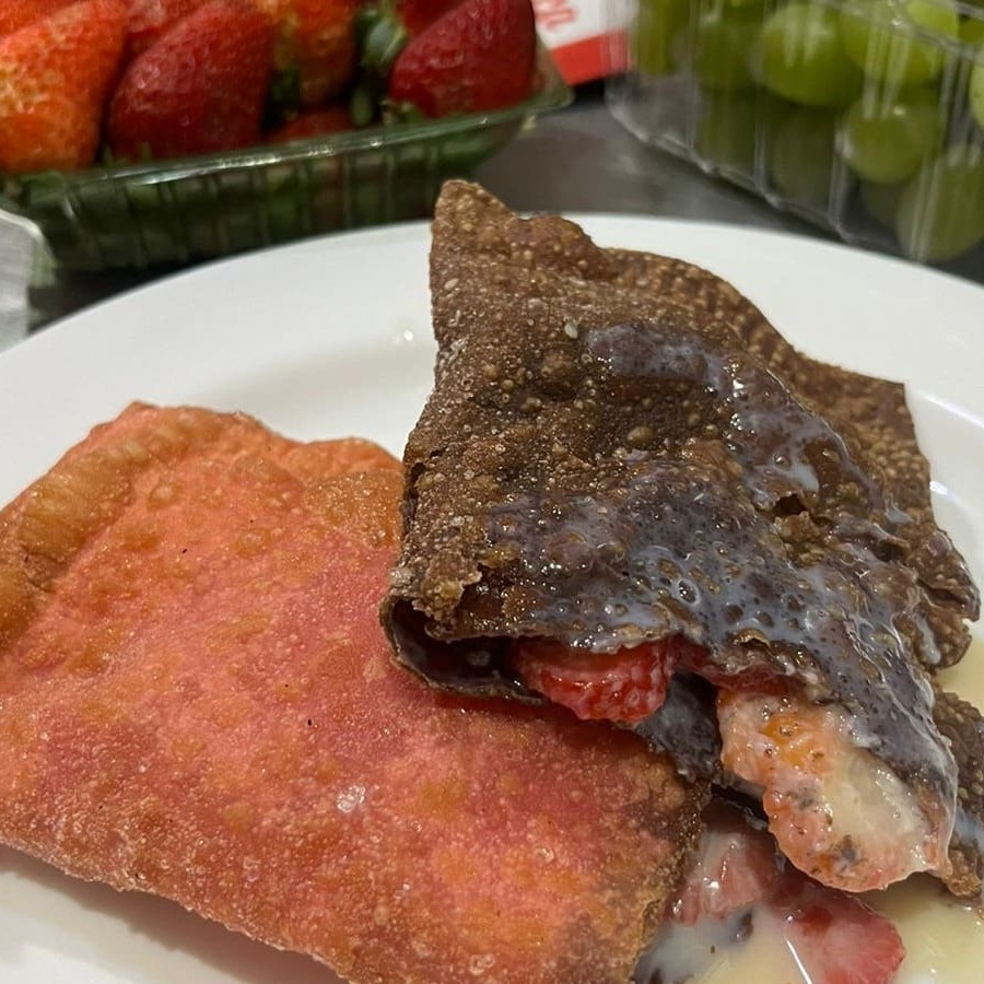 Aqui você escolhe como quer comer Pastel. Bem recheado, com ingredientes frescos e de ótima qualidade!