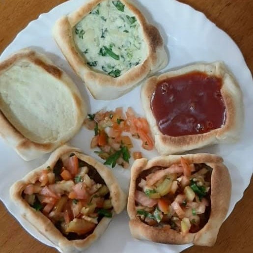 Descreva os sabores das 5 esfihas