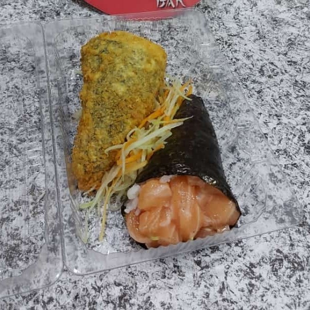 Temaki Hot + Temaki Filadélfia