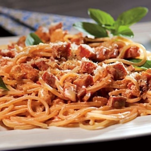 2 pratos de 500g de molho Calabresa. Escolha sua Pasta e se delicie com nossos pratos!