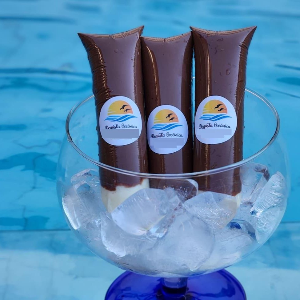 Além da base personalizada ele vem com Nutella e deliciosos pedaços de chocolate de avelã!