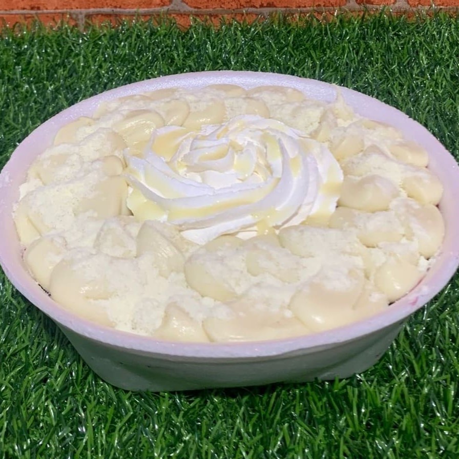 Delicioso Açai com Creme de Ninho, Leite em pó, Leite condeensado e Chantilly.