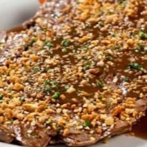 Delicia De Mignon Grelhado Com Alho Frito Por Cima Acompanhado Com Arroz,Feijão Farofa De Ovos  E Fritas(Feijão Vai Separado)