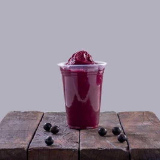 Açaí cremoso batido com fruta