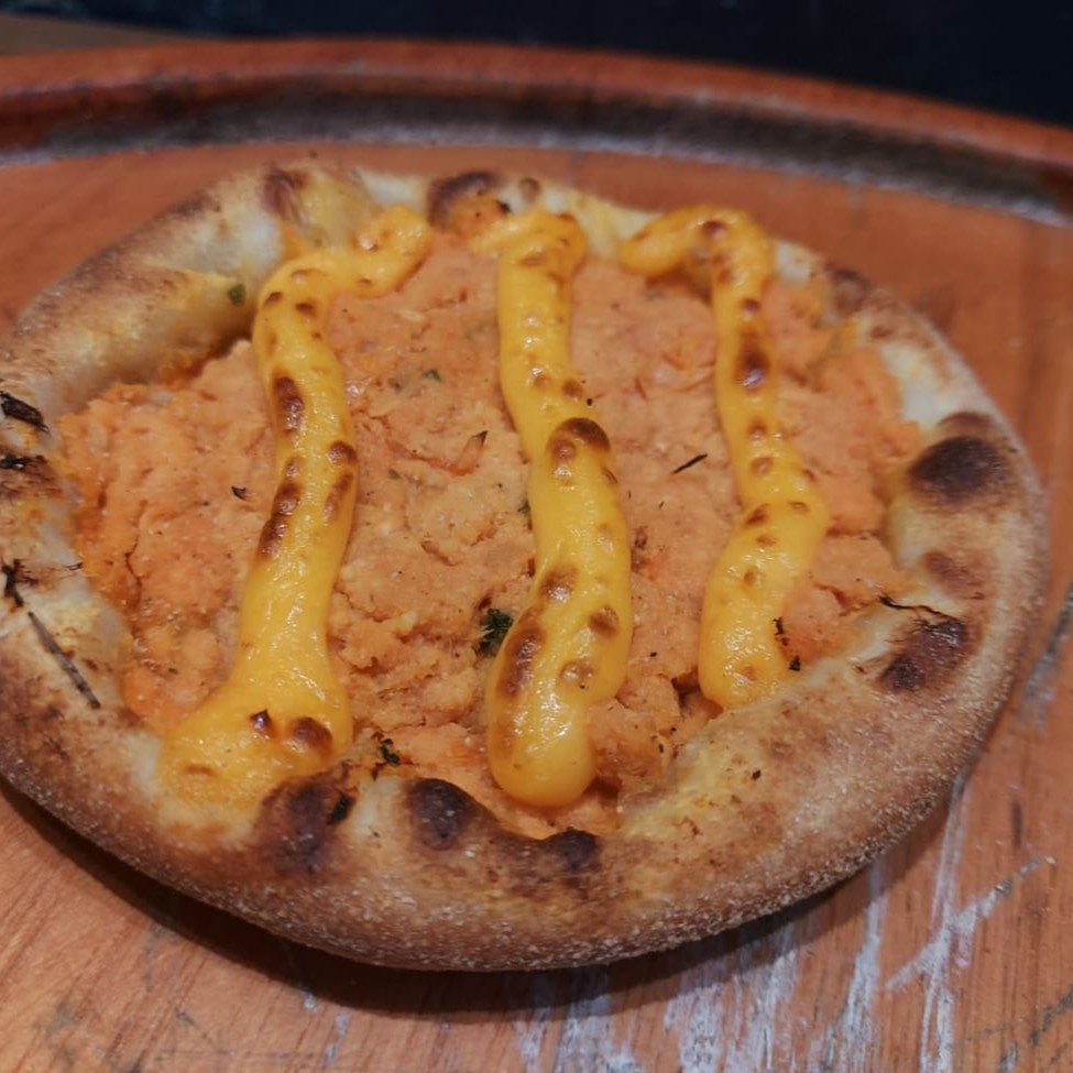 Frango temperado e Cheddar