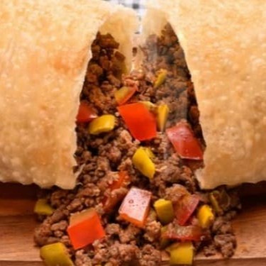 (cod.12) Muçarela + carne moída +tomate + orégano