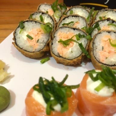 12 hots filadelfia + 2 jow jow