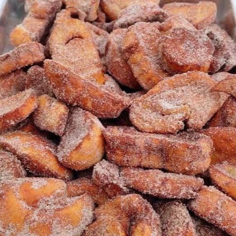 Rabanada fofinha, docinha e muito deliciosa.