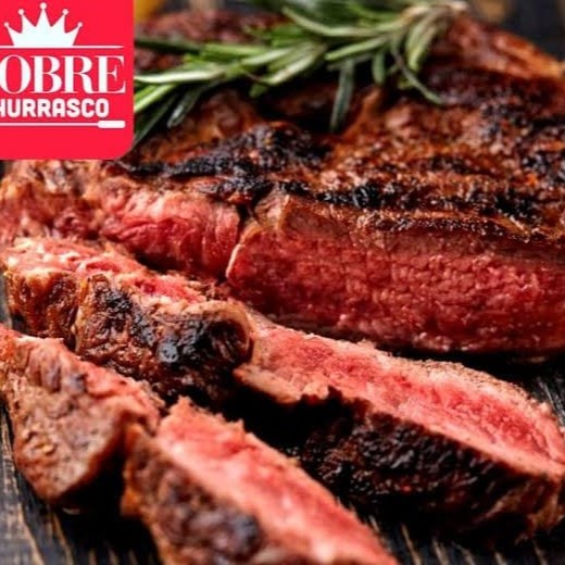 Acompanha arroz, feijão, farofa, vinagrete + 1 acompanhamento a sua escolha ( batata frita, batata corada, aipim frito, aipim cozido, salada de legumes ou salada de maionese.