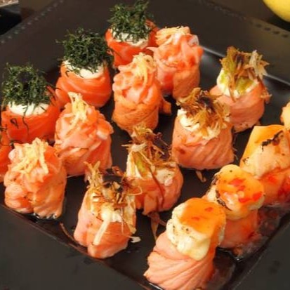 4 Joy Flambado + 4 Joy + 4 Joy Salmão c camarão + 4 Sushi Camarão