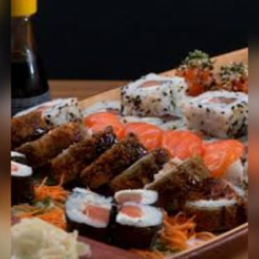 Sashimi salmão 4 - Sashimi atum 4 - Sashimi peixe branco 4 - Sushi salmão 2 - Sushi atum 2 - Sushi peixe branco 2 - Skin Uramaki 6 - Filadélfia 4 - Hot 8 - Filadélfia uramaki 4