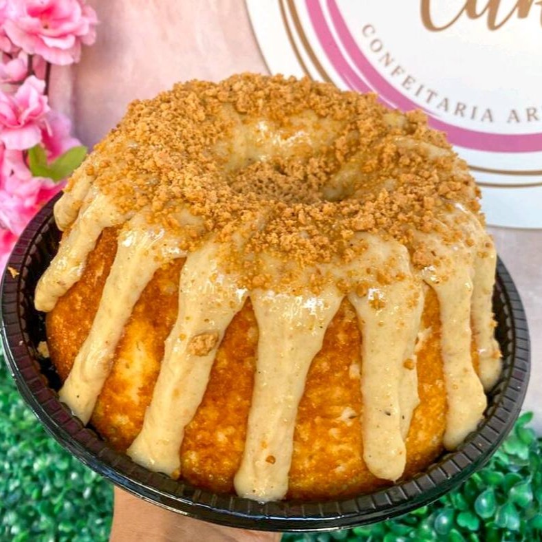 Delicioso bolo de paçoca, massa fofinha , recheio de brigadeiro de paçoca com farelos de paçoca triturada. Delícia irresistível nesta época tão gostosa . ----------------tags------------------- Entrega rápida , desconto , promoção , cupom , oferta , frete grátis , Doces , bolos , brigadeiro , bolo de pote , chocolate , morango , Nutella , copo da felicidade , brownie , confeitaria , doceria , caseiro , vulcão , red velvet , banoffe , pudim , doce de leite  , Oreo , ferrero Rocher , afogadinho , bolo , Ninho , gourmet , Ouro Branco , empadao , quiche , caseirinho , frango cremoso , delícia de abacaxi , frango com Catupiry, torta Cookie, cookie, banoffee , camarão , chocolatudo, bolo caseiro, Prestígio, olho de sogra , bacon , alho poró , quiche, escondidinho, pavê , combos , coca cola , doce , sobremesa, torta de limão , bolo de cenoura , bacon , queijo , paçoca, bolo de paçoca, festa junina , bolo caseiro