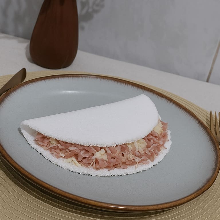 Tapioca de  Presunto, Muçarela e Orégano