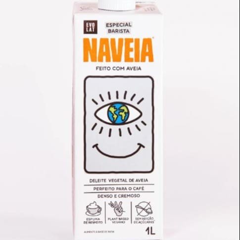 Leite de aveia especial barista da Naveia. *Pode conter glúten.