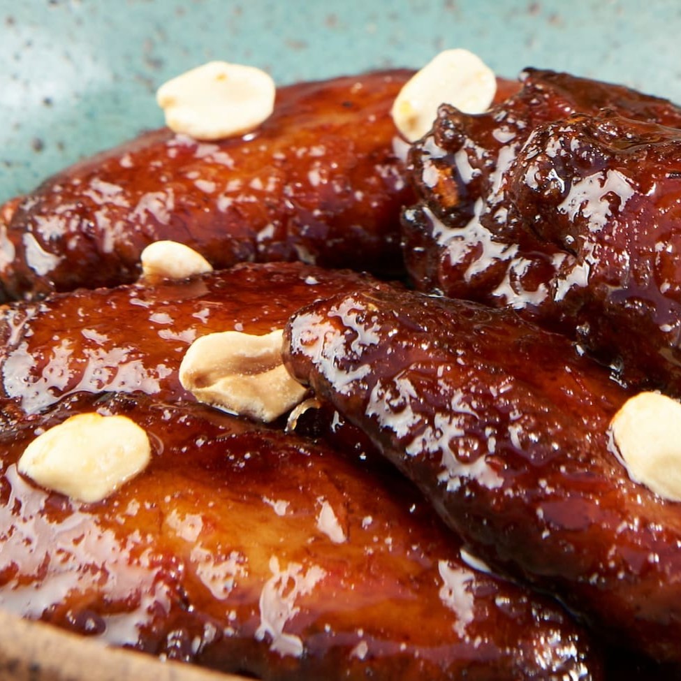 Asinha de frango com caramelo picante. 6 unidades.