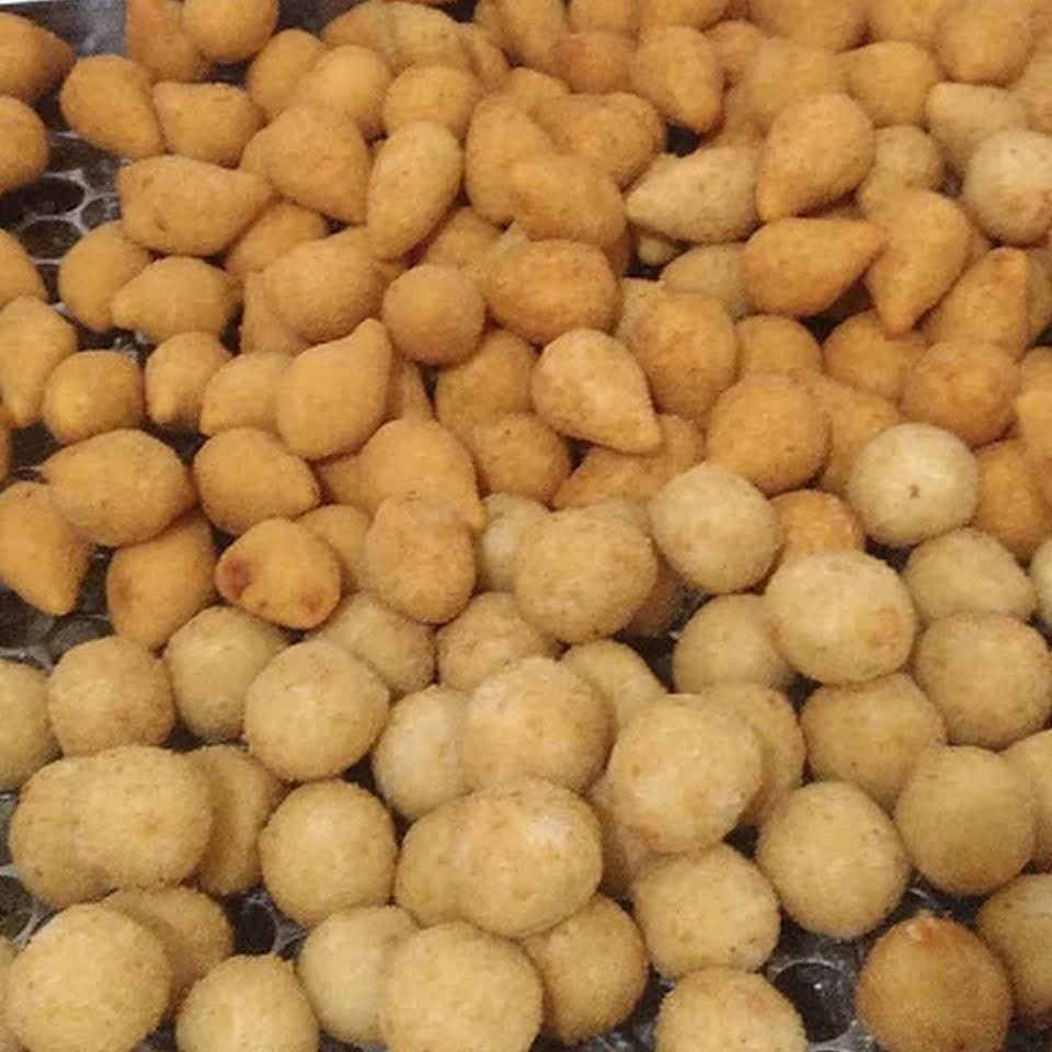 São 200 salgados(fritos) escolha até 10 opções por apenas R$ 95,00
