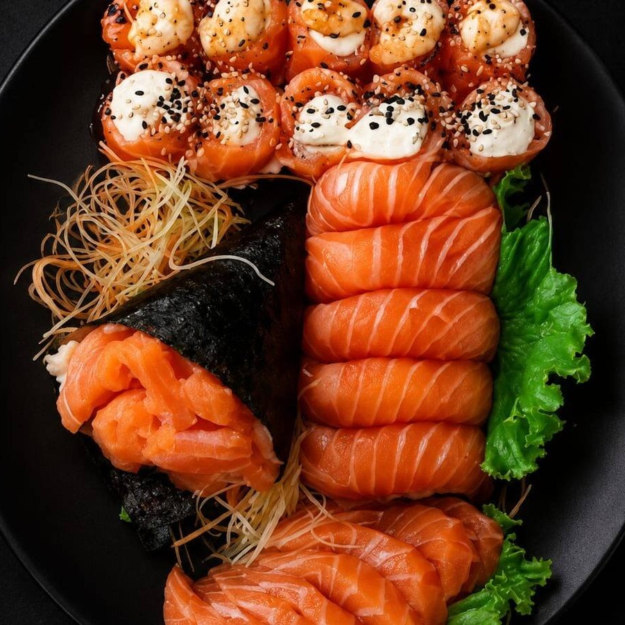 São 08 sashimis de salmão + 01 temaki filadélfia +04 sushis de salmão + 04 joe tradicional e 04 joe ebi ** Todos os pedidos serão enviados no barquinho promocional enquanto durarem os estoques.