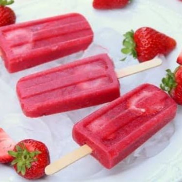 Delicioso Picolé de Morango Feito com Fruta de Verdade.