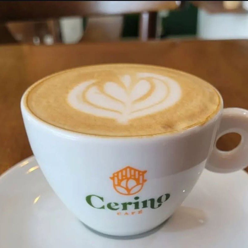 Esse e o clássico para começar bem sua manhã com uma versão simples ou dupla do café cerino, quentinho na sua casa.