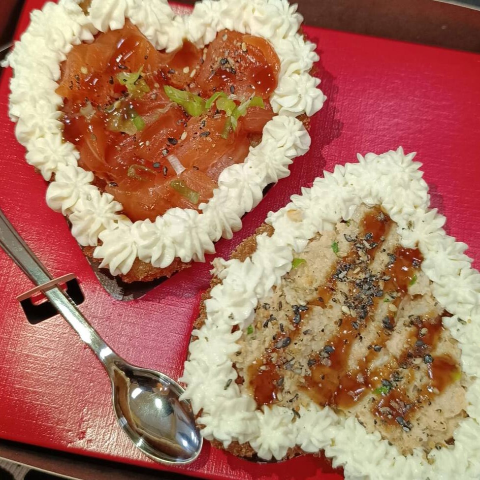 Nossos Deliciosos Ovos da pascoa em formato de coração, no tamanho Médio (250g cada um) super recheados no peixe da sua preferencia, Escolha estre as Opções disponíveis: