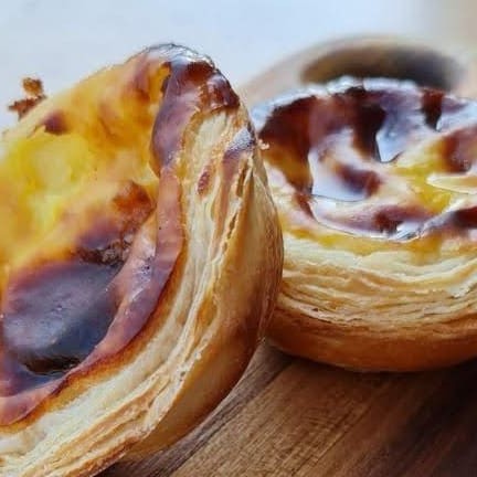 Especilidade Portuguesa na Empório Deliciê, feito na casa.