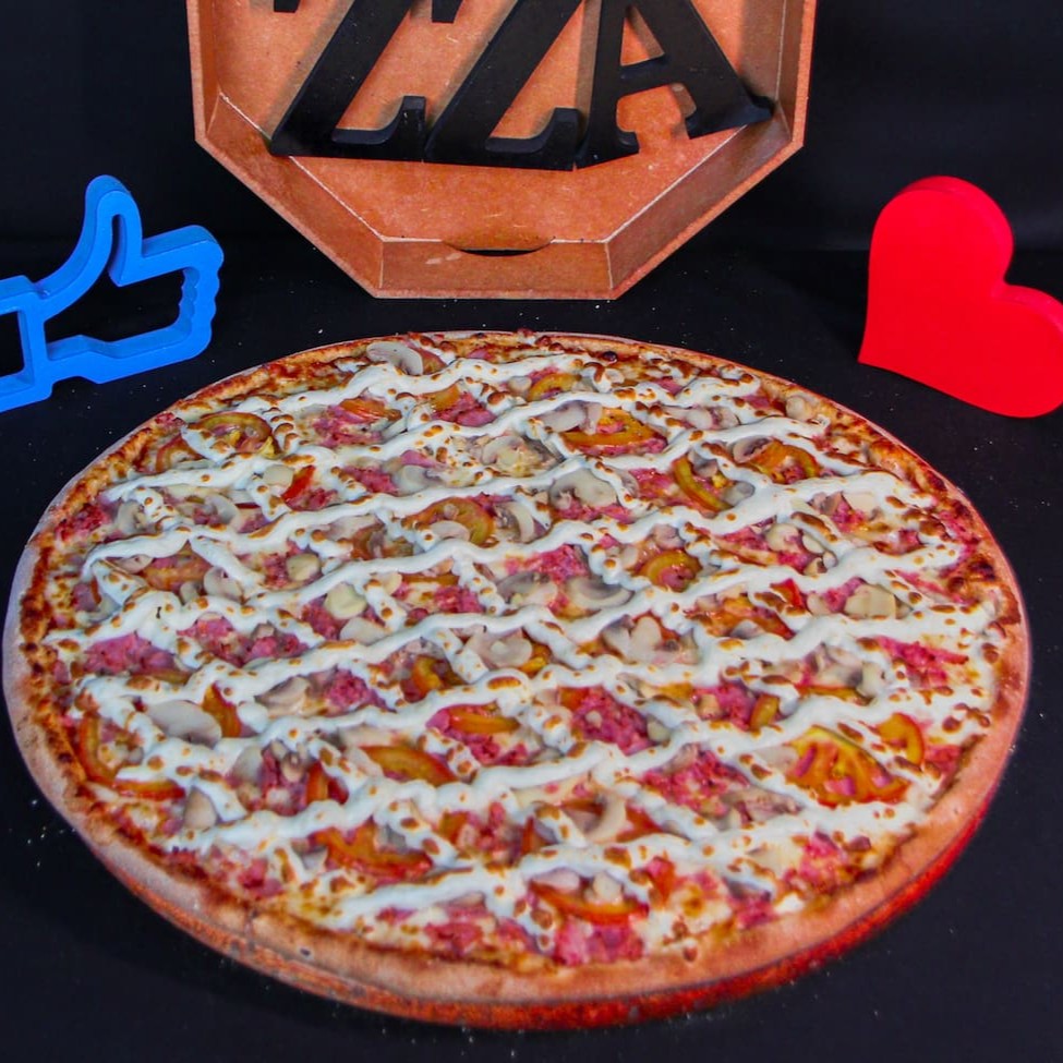 Molho da casa, mussarela, Presunto, Tomate, Champignon, Catupiry Orioginal, Orégano