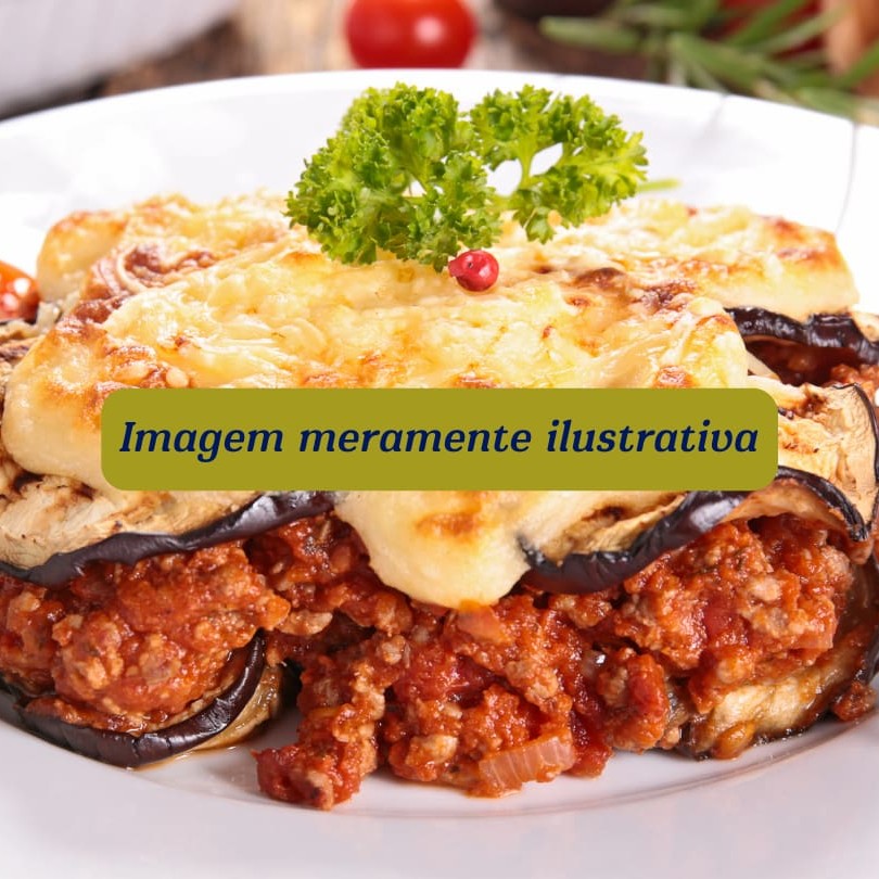 Beringela ao molho de tomate e queijo mussarela