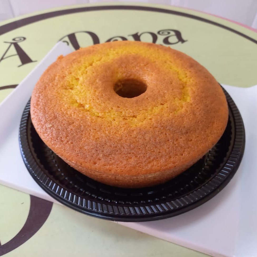 Massa com cenoura in natura batida. Aproximadamente 1000gr.