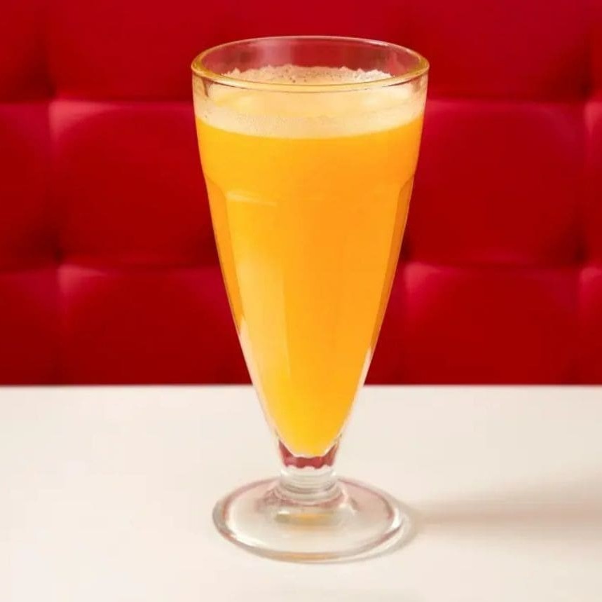 Laranja, laranja com abacaxi, mamão com laranja, pessego com laranja, morango com laranja