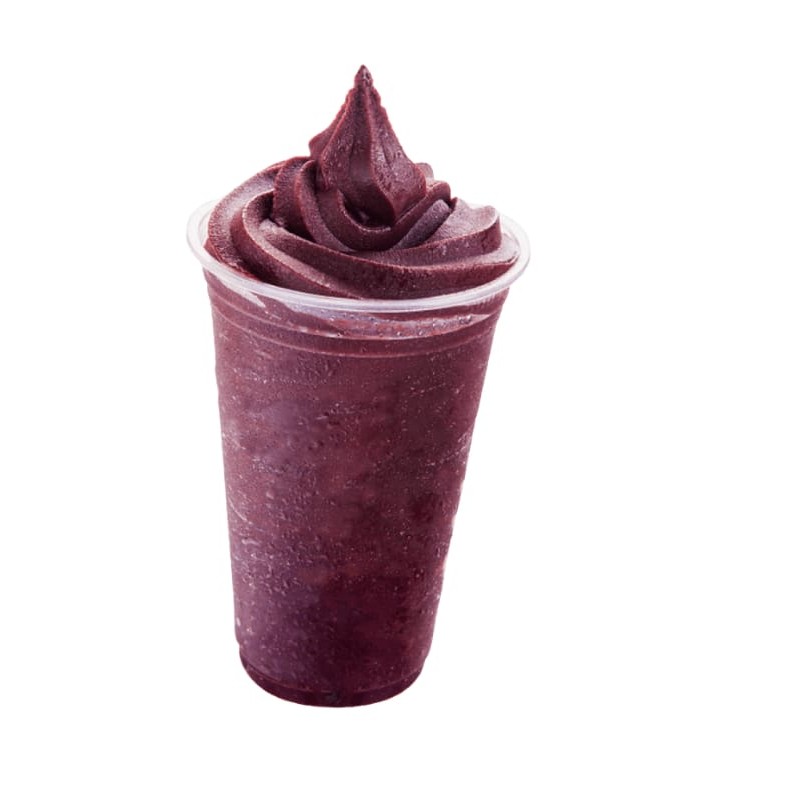 O sabor do açai é o natural , os complementos vão no meio do copo .