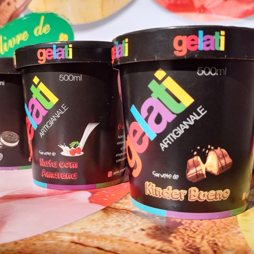 É isso mesmo !! Na compra de 2 copos de 500ml você leva mais 1 inteiramente grátis !! :D Aproveite essa promoção de lançamento que será por tempo limitado