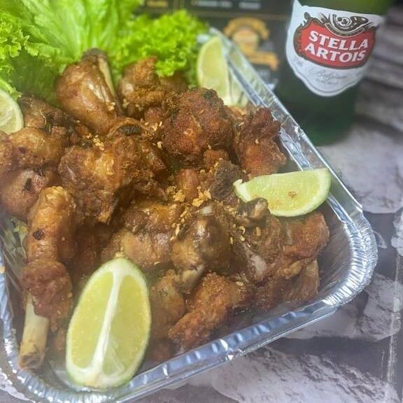 Frango  bem temperado  uma  delicia de frango