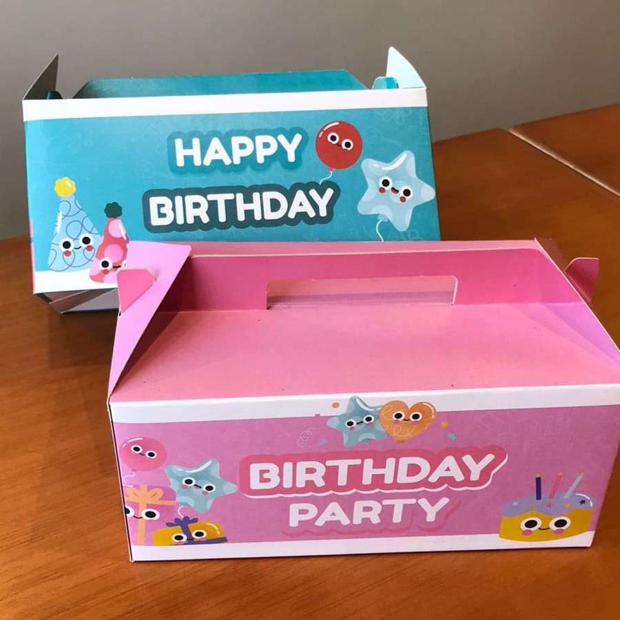 Caixa Vazia. A cor pode variar de acordo com o estoque.