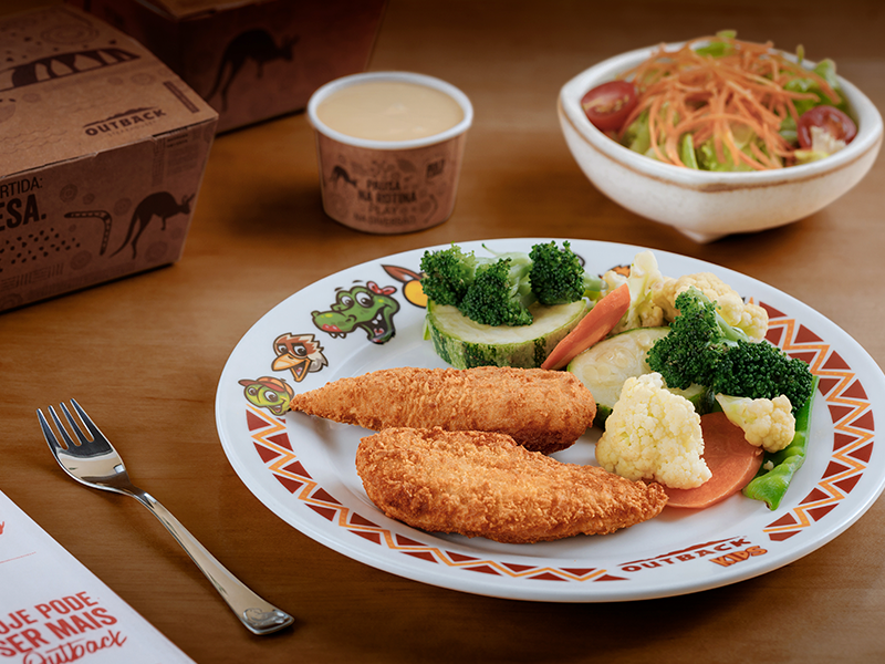 Dois pedaços de frango empanados (70g cada), servidos com molho honey mustard. Inclui acompanhamento.
Sem Lactose|Sem Glúten