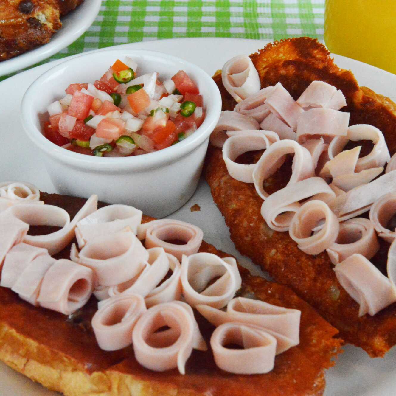 Mlletes de Jamón y Manchego