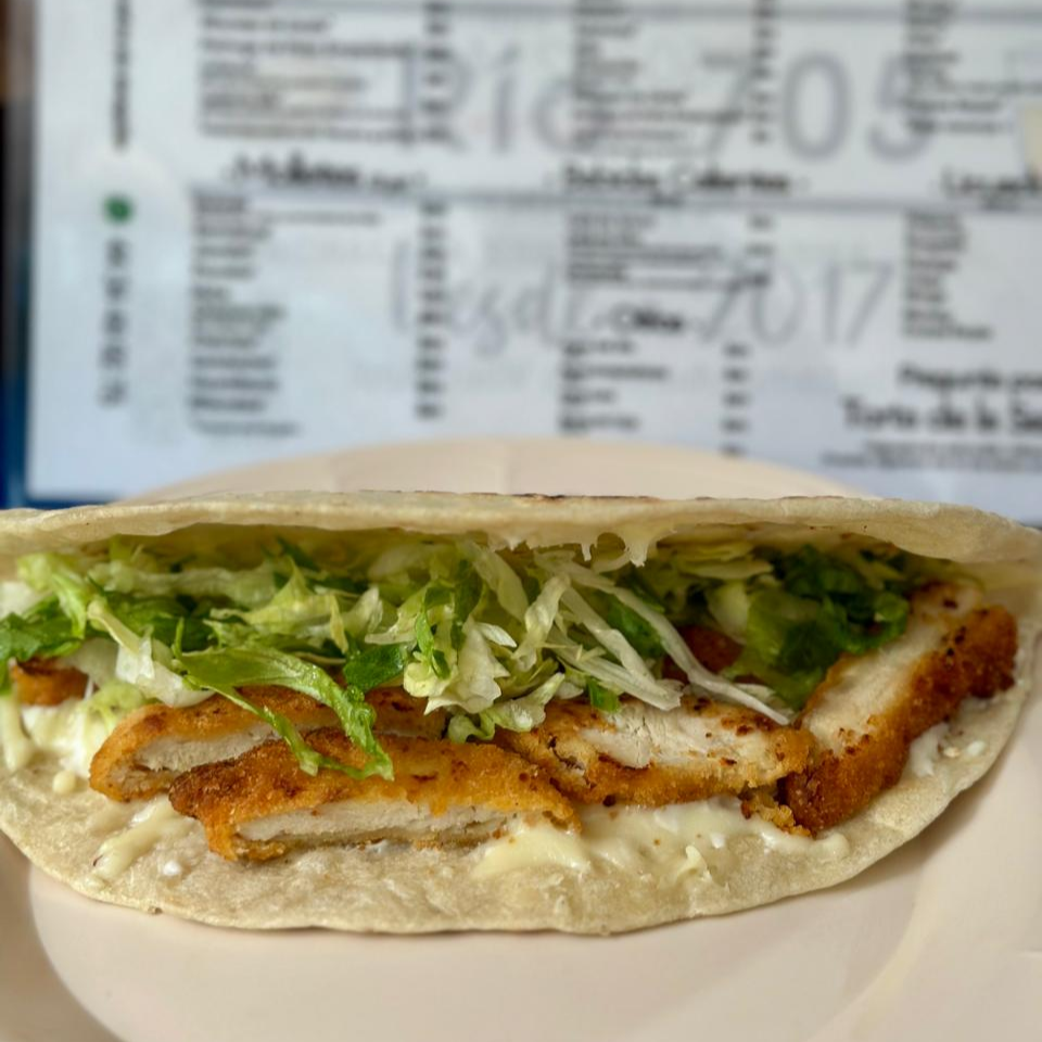 Quesadilla de Pechuga Estilo Kentucky