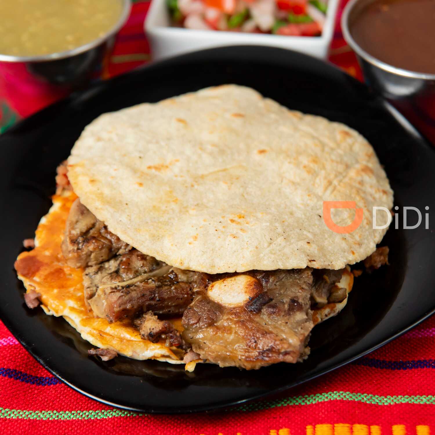 * Gringa de maiz con asada