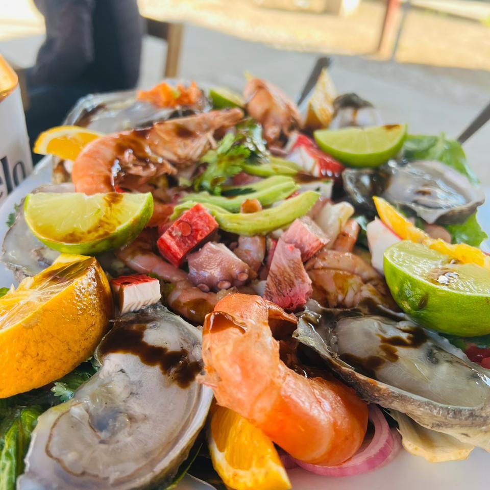 Mariscada Del Pacífico Aprox. 4 personas Variedad De Mariscos