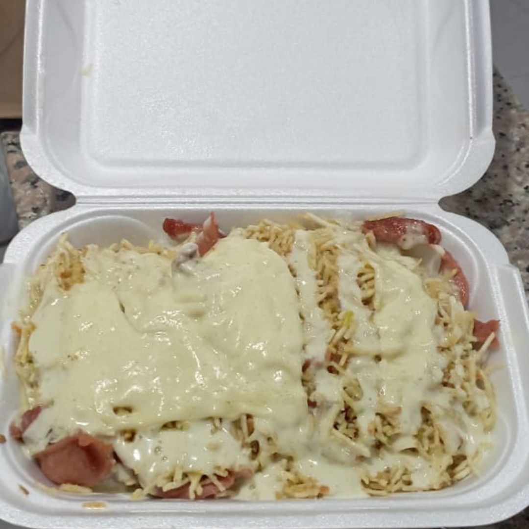 Salchipapa Gratinada + Perro Gratinado