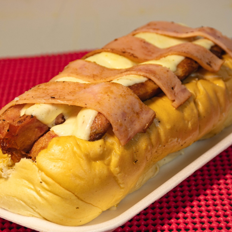 Perro Suizo Gratinado & Jamon