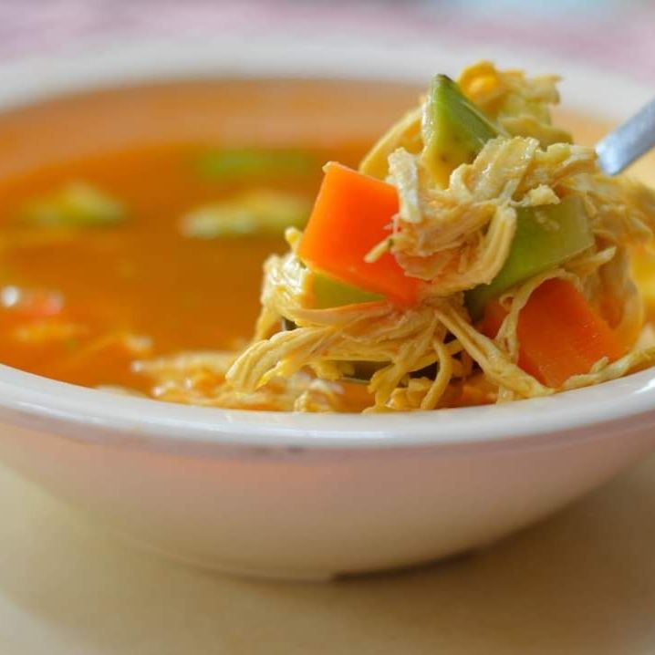Combo Caldo tlalpeño+ agua del día