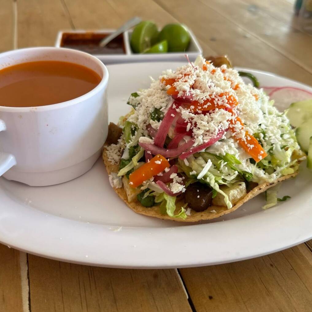 Tostada de Asado
