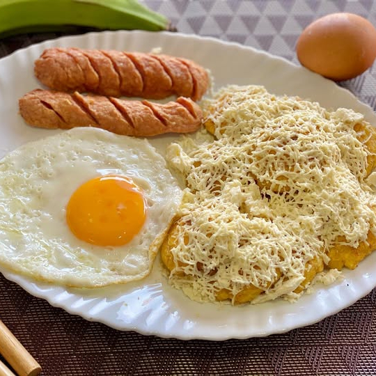 Huevo, Patacon y Salchicha
