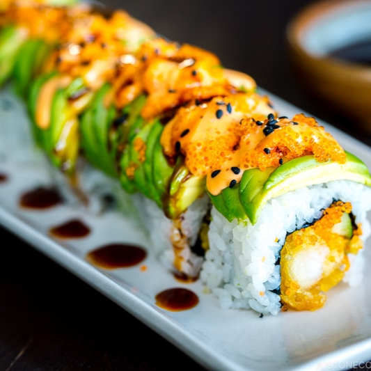 Dragon Roll 10 pzas