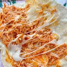QUESADILLA DE TINGA