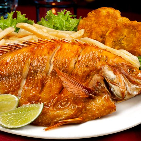 Mojarra Roja + Bebida Manzana Postobon